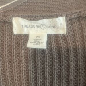 Treasure & Bond Taupe Knit Top